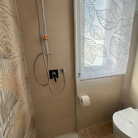 La Piccola Perla Васто